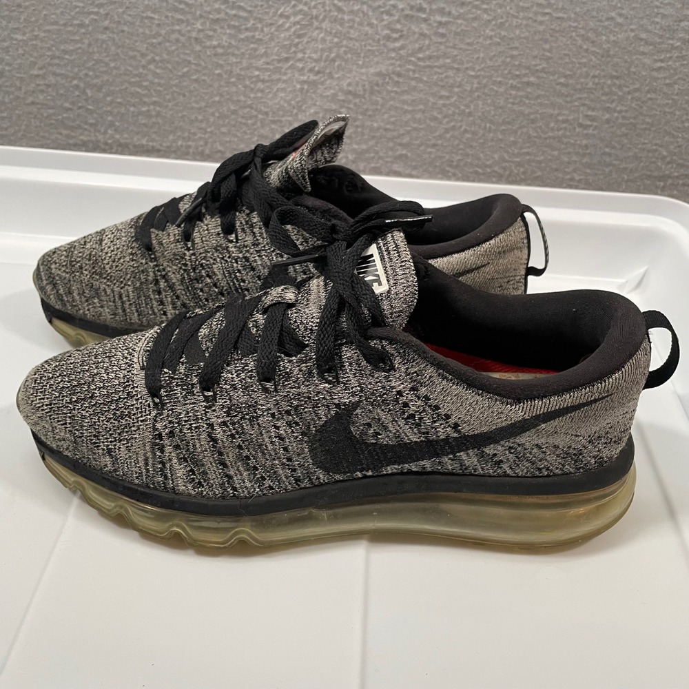 Nike Women's Black and Gray Flyknit Sneakers
